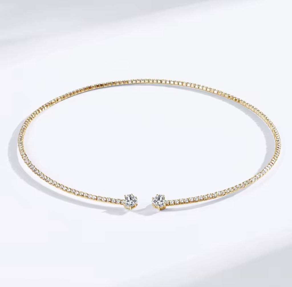 925 sterling zilveren moissanite liefdeshart choker ketting - vooraanzicht - Aylé Jewelry